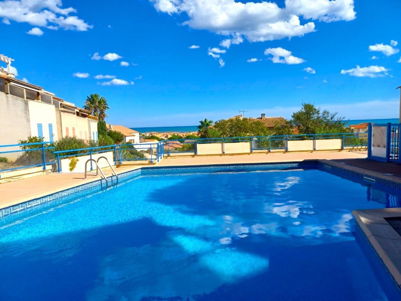 Saint-Pierre-la-Mer  Plain-Pied Jardin 6 Personnes Clim Vue Mer Parking Wifi Terrasse Piscine Dans La Residence מראה חיצוני תמונה
