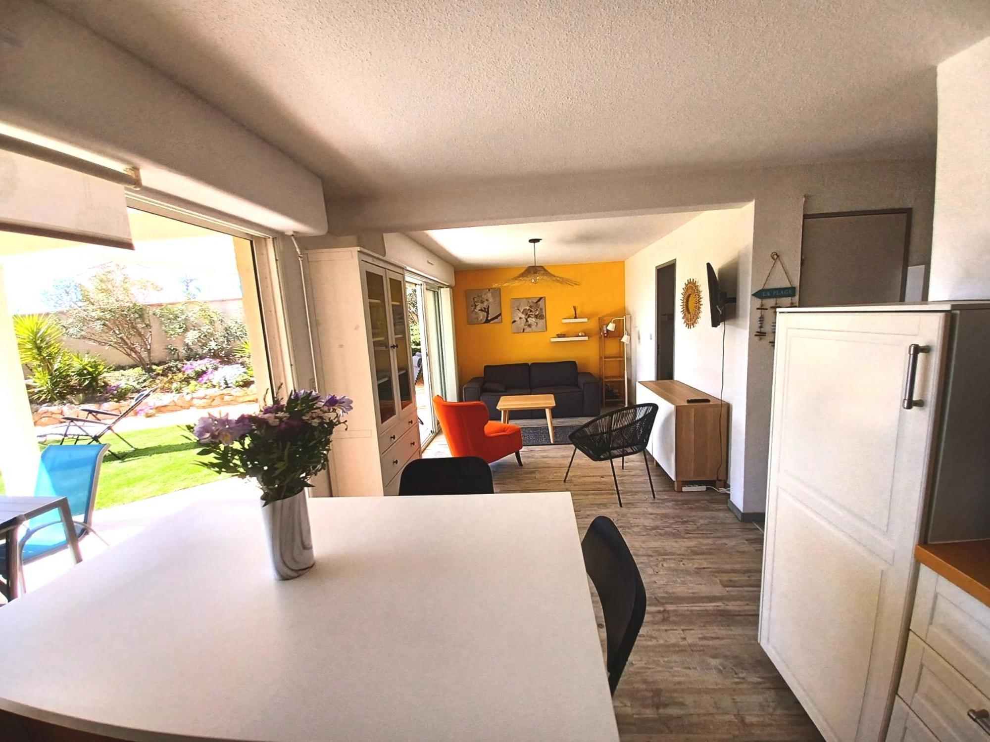Saint-Pierre-la-Mer  Plain-Pied Jardin 6 Personnes Clim Vue Mer Parking Wifi Terrasse Piscine Dans La Residence מראה חיצוני תמונה