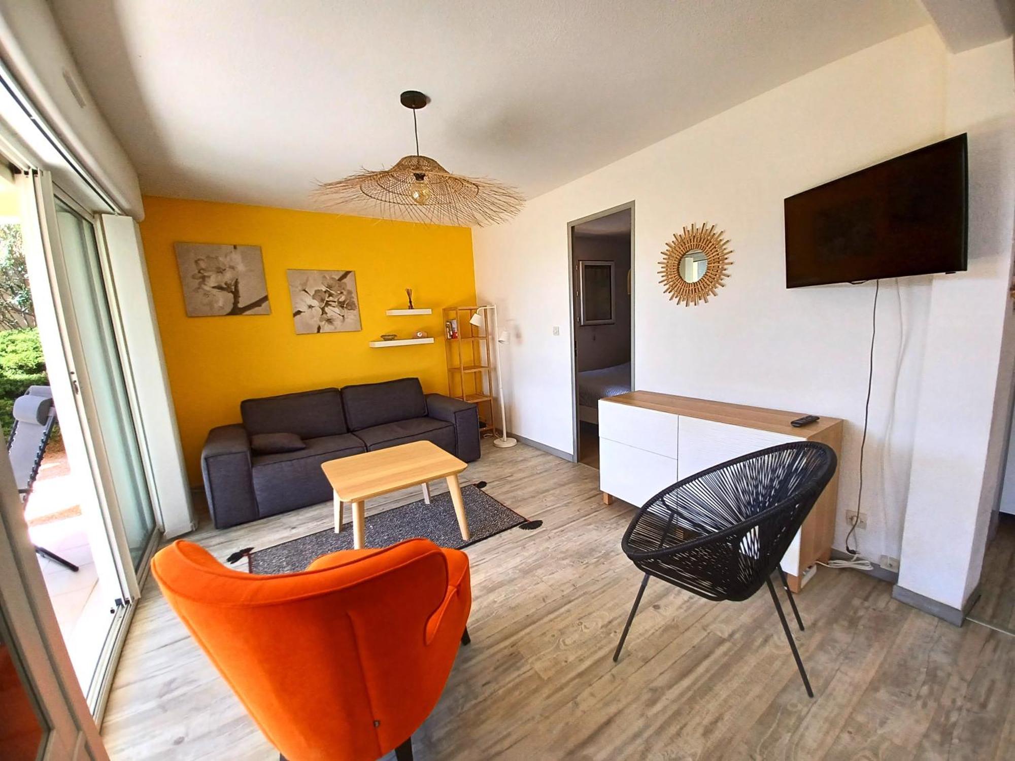 Saint-Pierre-la-Mer  Plain-Pied Jardin 6 Personnes Clim Vue Mer Parking Wifi Terrasse Piscine Dans La Residence מראה חיצוני תמונה