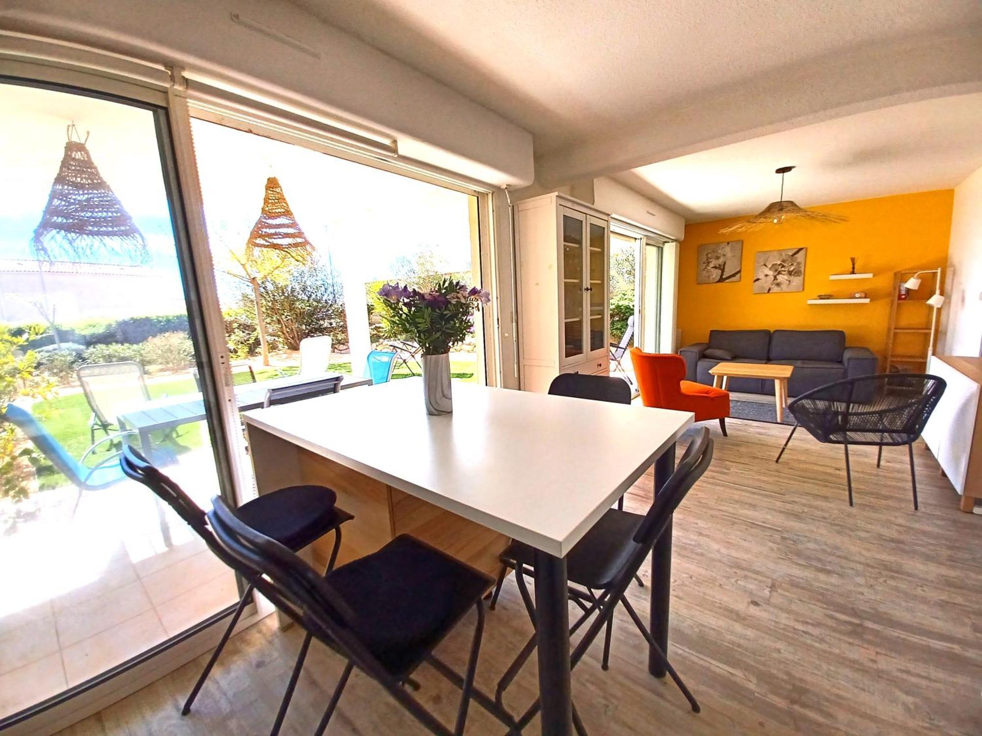 Saint-Pierre-la-Mer  Plain-Pied Jardin 6 Personnes Clim Vue Mer Parking Wifi Terrasse Piscine Dans La Residence מראה חיצוני תמונה